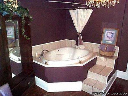Lockheart Gables Romantic Bed And Breakfast Fort Worth Room photo